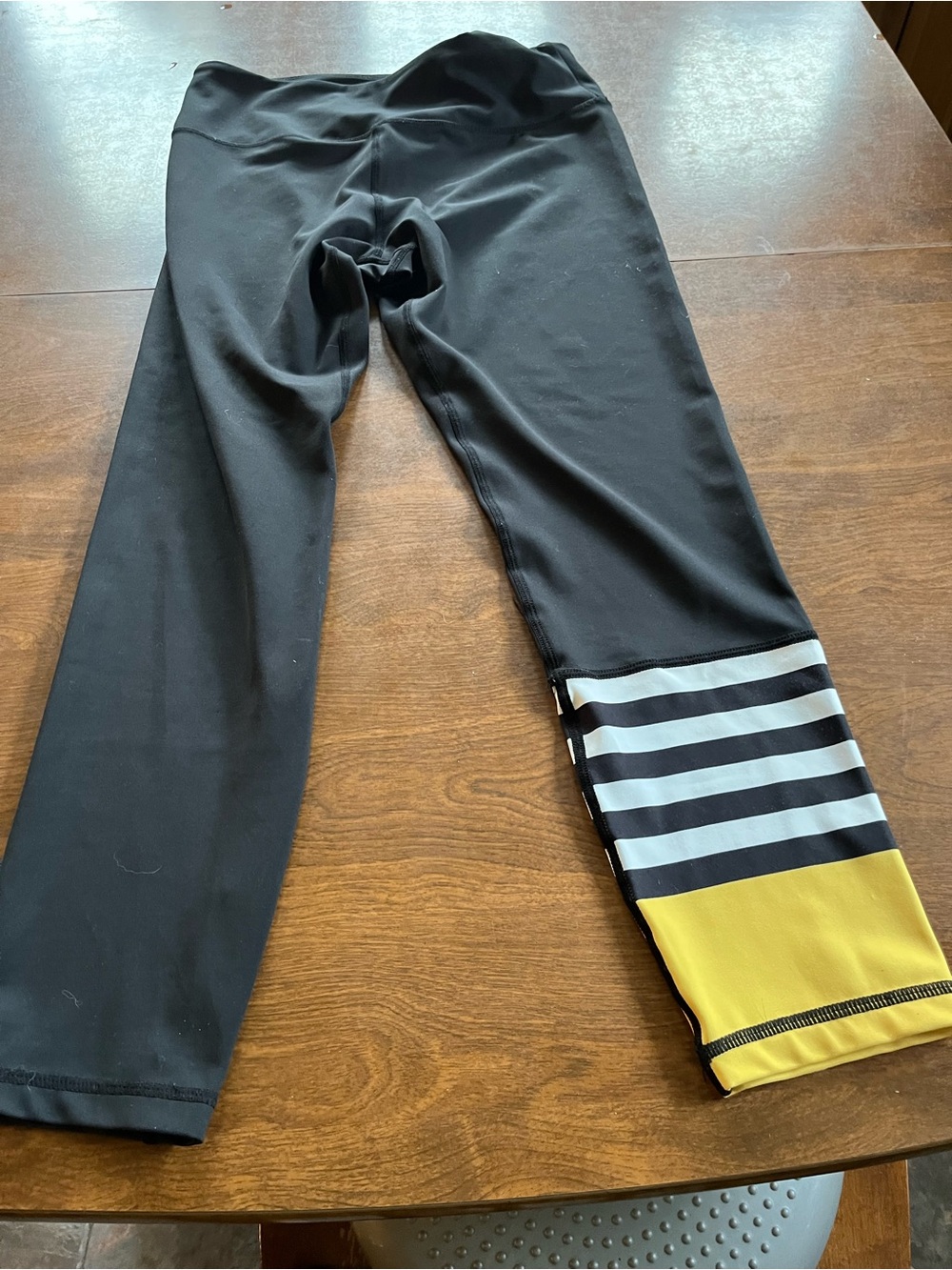 ZYIA Black Leggings with Yellow and Black-White Striped Cuff